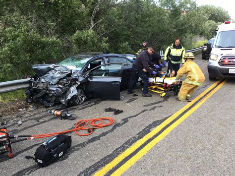 'Major' injury vehicle collision causes road closure in Santa Clara